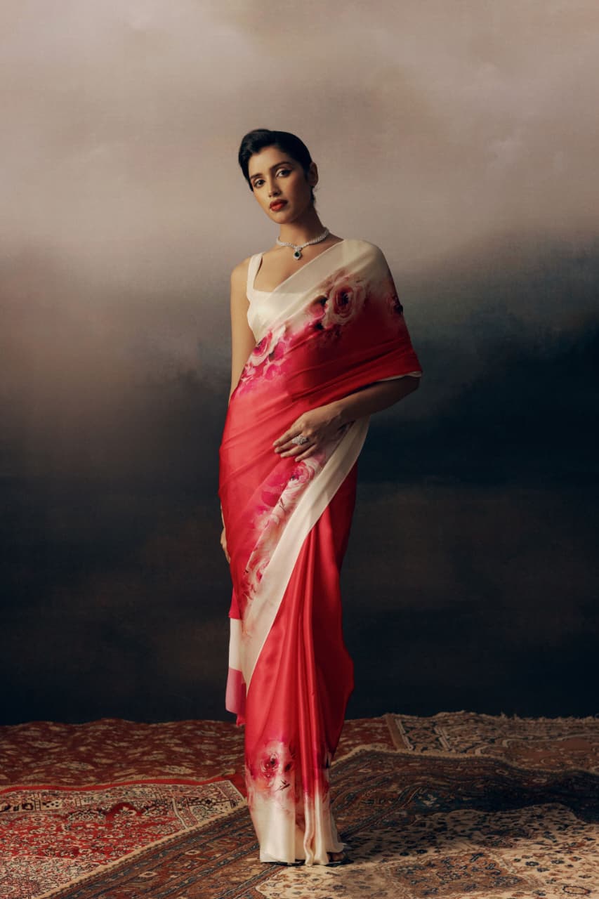 Scarlet Red Rose Ombre Printed Satin Saree - Mayantiie
