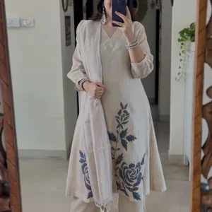 Mayantiie Soft Petal Ivory Kurti Set